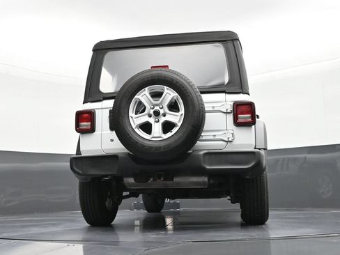 Used 2018 Jeep Wrangler Unlimited Sport AWD/4WD image 23