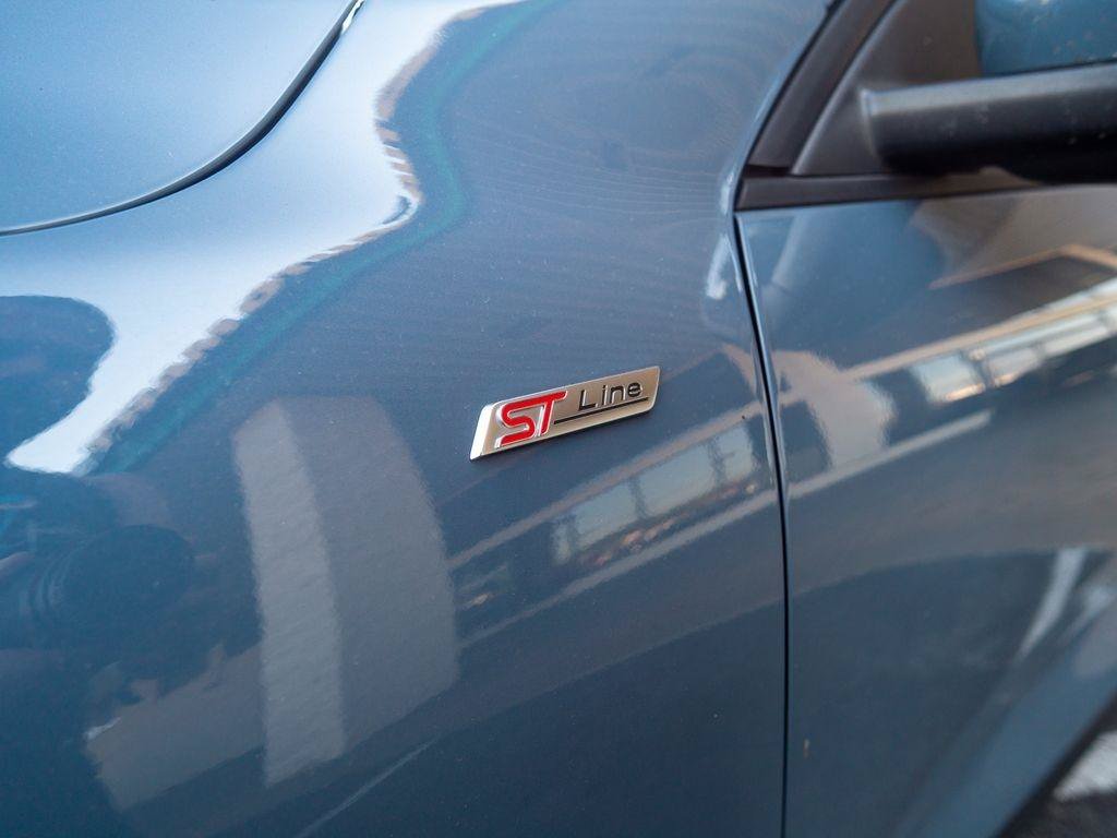 Used 2025 Ford Escape ST-Line Select AWD/4WD image 8