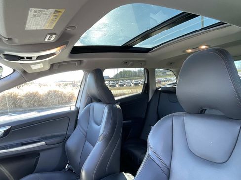 Used 2017 Volvo XC60 T5 Dynamic w/ Preferred Option Package image 20