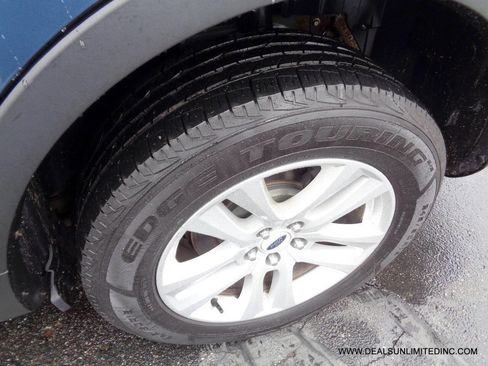 Used 2018 Ford Explorer XLT w/ Equipment Group 202A image 8