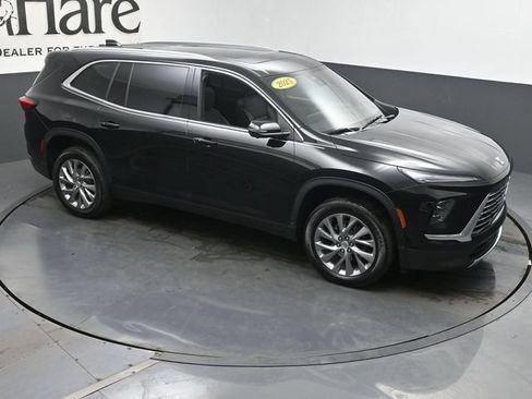 Used 2025 Buick Enclave Preferred w/ Power Package AWD/4WD image 39