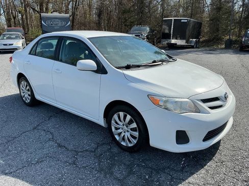 Used 2012 Toyota Corolla LE image 4