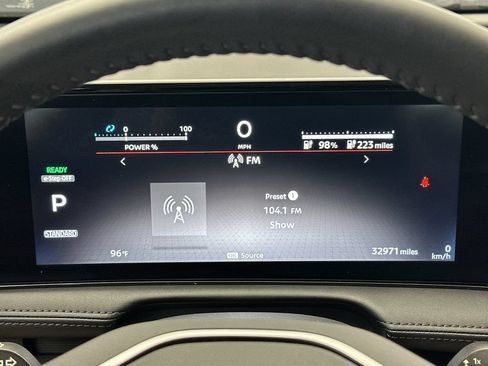 Used 2023 Nissan Ariya FWD image 24