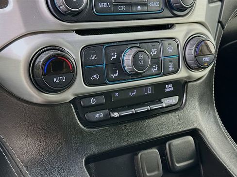 Used 2019 GMC Yukon SLE image 17