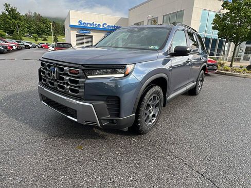 Used 2026 Honda Pilot TrailSport image 8