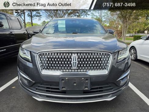 Used 2019 Lincoln MKC Reserve w/ MKC Climate Package image 2