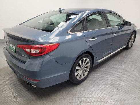 Used 2016 Hyundai Sonata Sport w/ Option Group 1V FWD image 10