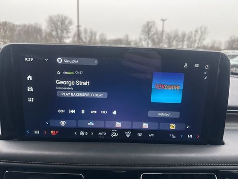 Used 2025 Lincoln Aviator Reserve w/ Equipment Group 201A image 14