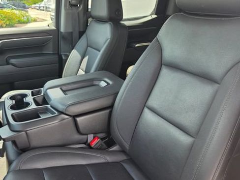 Used 2025 GMC Sierra 1500 SLT RWD image 16