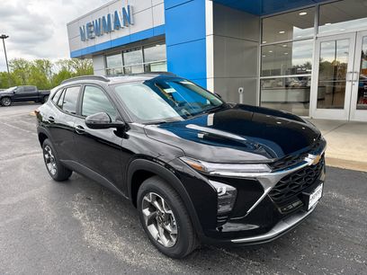 New 2025 Chevrolet Trax LT w/ Driver Confidence Package