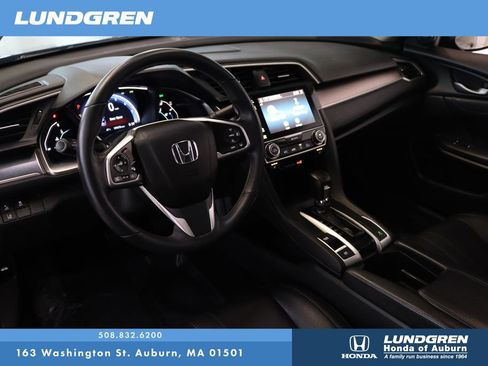 Used 2017 Honda Civic Touring image 8