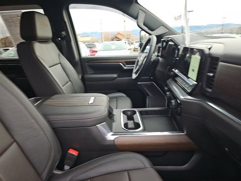 Used 2024 Chevrolet Silverado 3500 High Country image 23