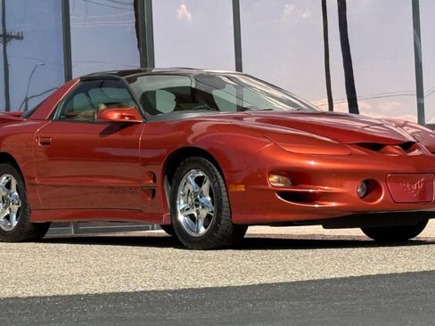 Used 2002 Pontiac Firebird Formula image 16