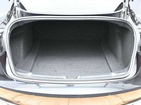 Used 2018 Tesla Model 3 Long Range RWD image 38
