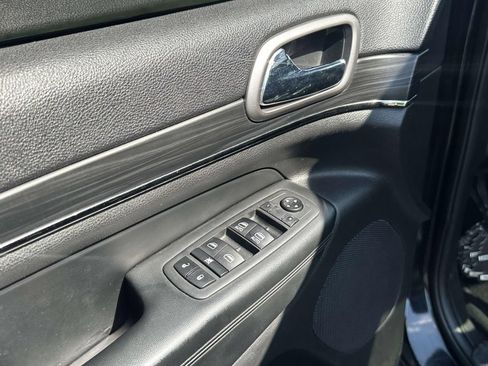 Used 2020 Jeep Grand Cherokee Limited X AWD/4WD image 18