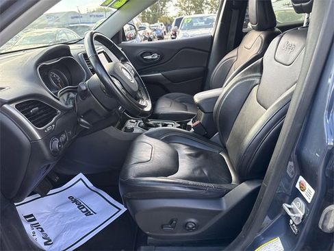 Used 2021 Jeep Cherokee Limited image 10