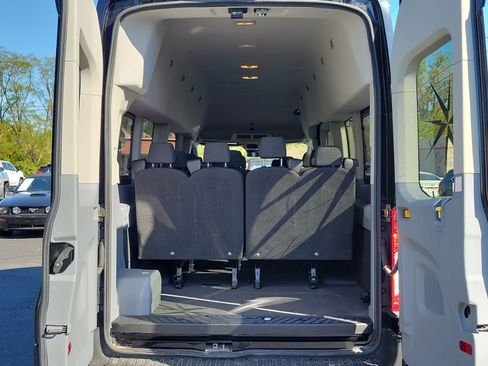 Used 2019 Ford Transit 350 XLT image 8