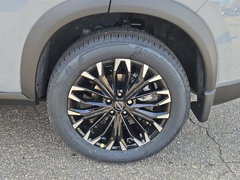 New 2026 Nissan Rogue SV image 4