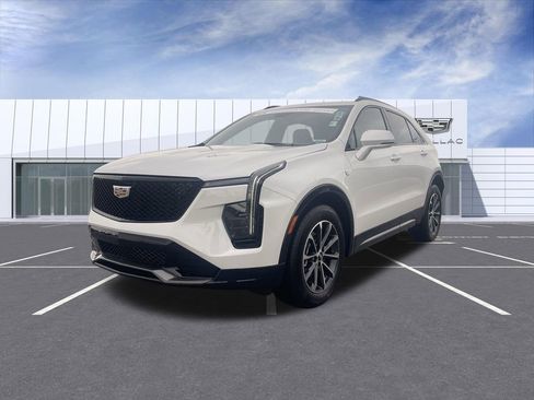 Certified 2024 Cadillac XT4 Sport AWD/4WD image 4