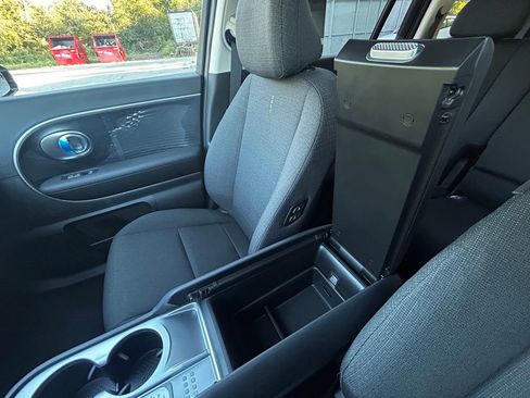 New 2026 Hyundai Ioniq 9 SE image 22