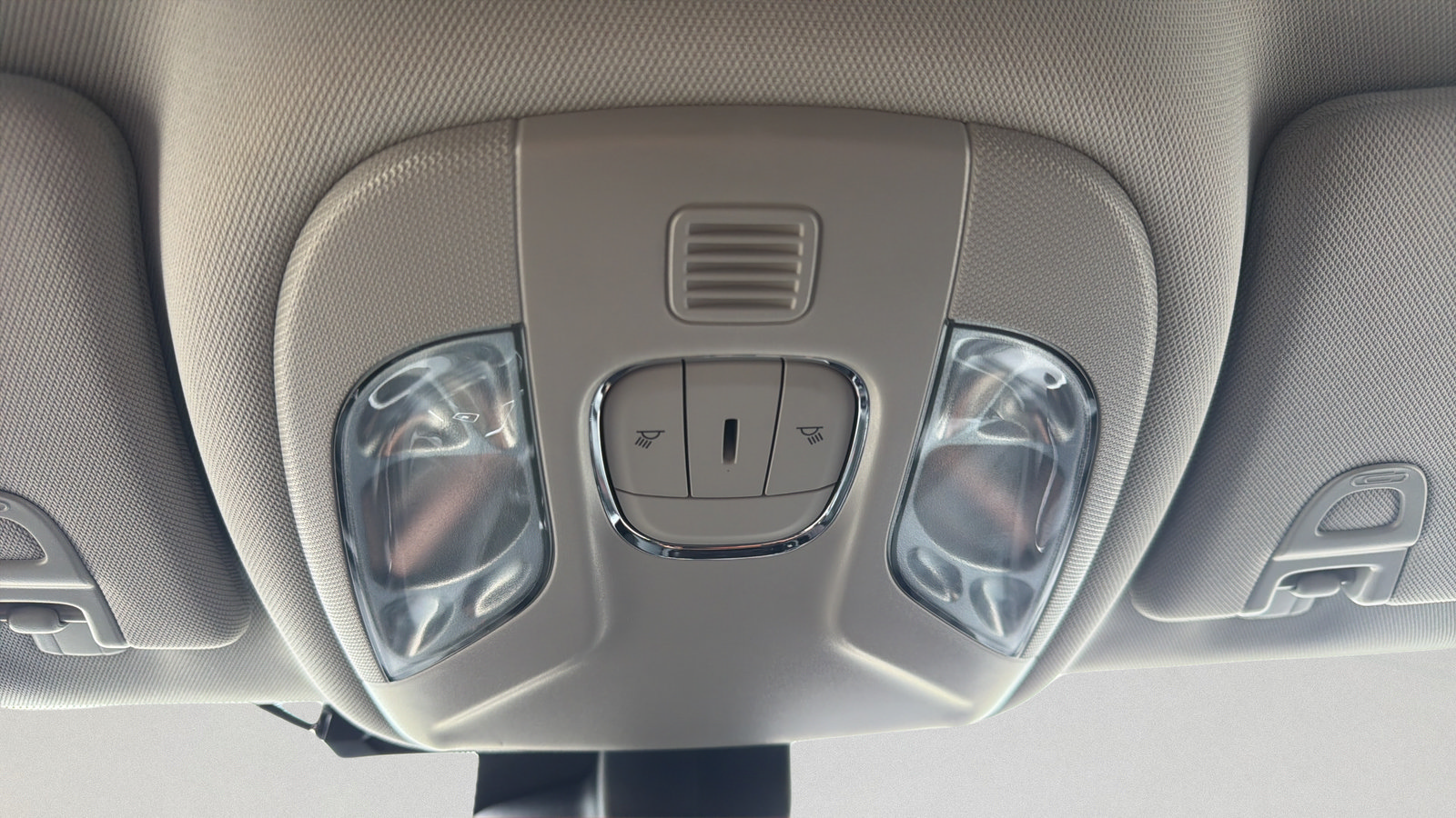 Used 2022 Jeep Compass Trailhawk AWD/4WD image 19