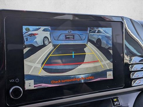 Used 2025 Toyota Camry LE FWD image 20