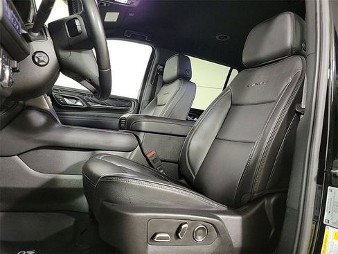 Certified 2024 GMC Yukon Denali w/ Max Trailering Package image 12