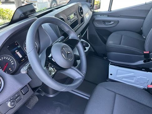 New 2026 Mercedes-Benz Sprinter 2500 image 10