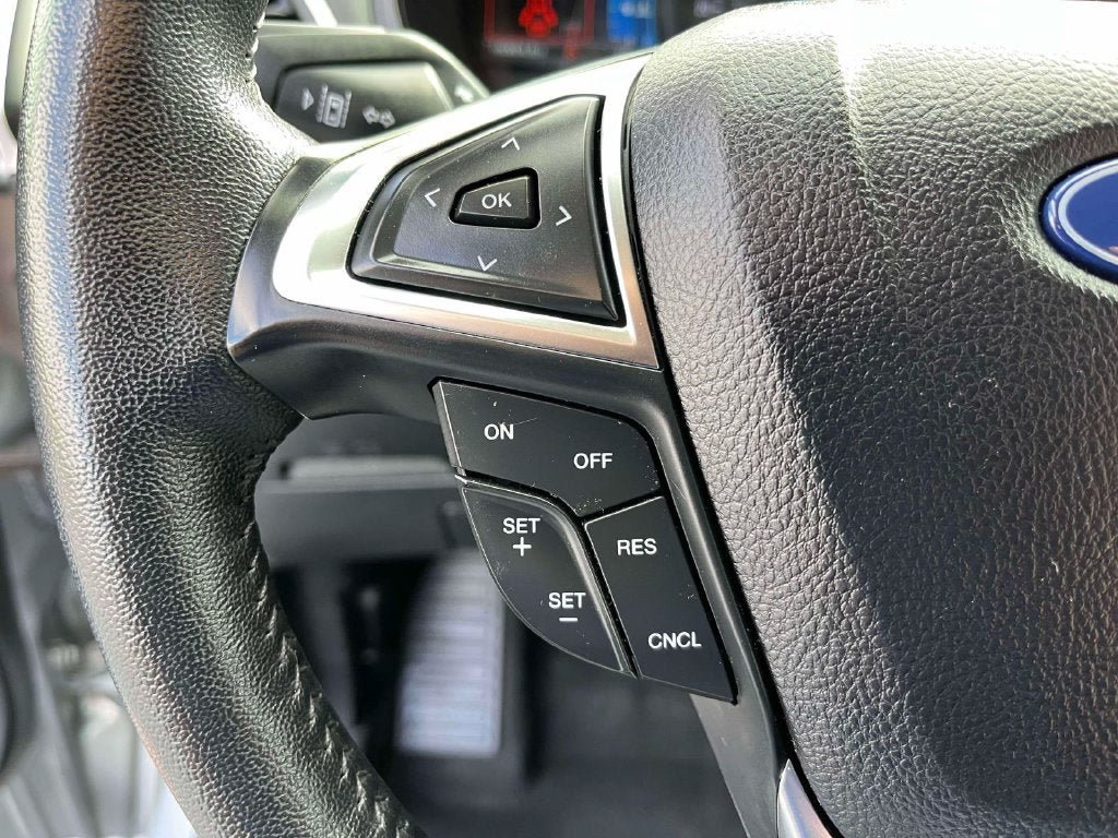 Used 2024 Ford Edge SEL AWD/4WD image 30