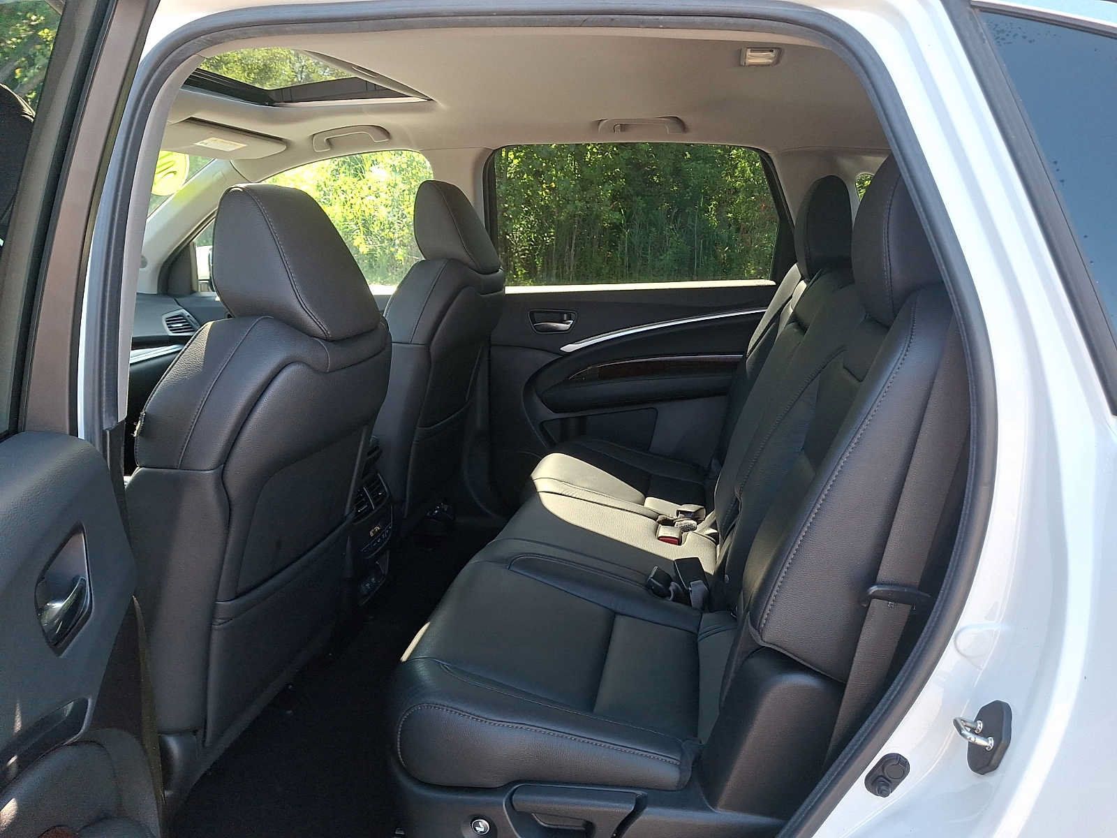 Used 2019 Acura MDX SH-AWD image 10