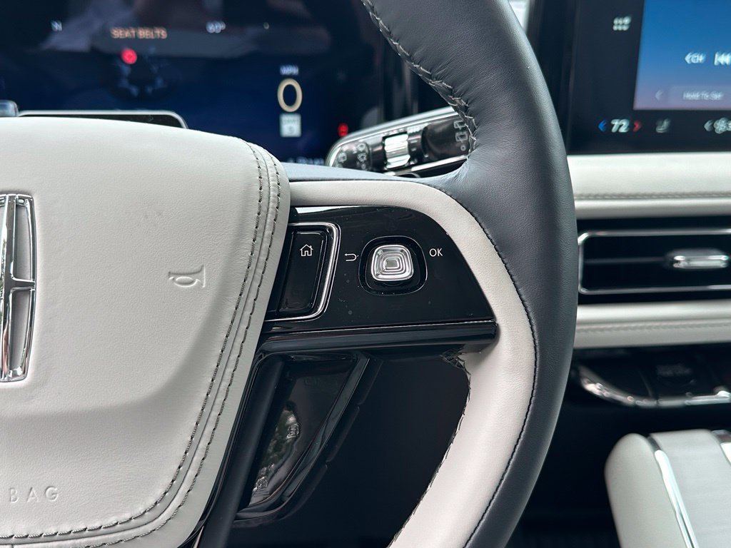New 2027 Lincoln Aviator Reserve AWD/4WD image 10
