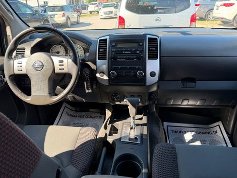 Used 2012 Nissan Frontier PRO-4X AWD/4WD image 10