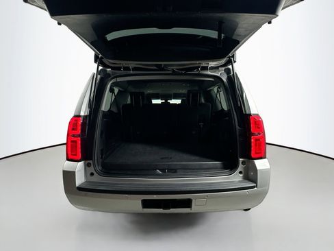 Used 2019 Chevrolet Suburban LS image 26