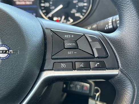 Used 2020 Nissan Rogue S image 34