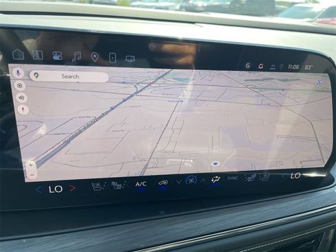 New 2025 Chevrolet Suburban Premier image 18