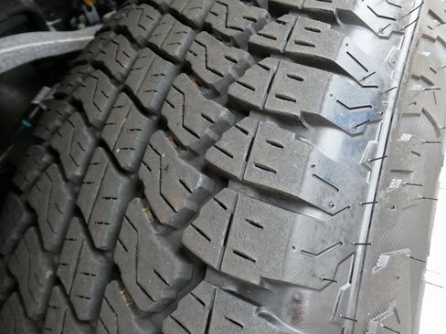 Certified 2025 GMC Sierra 1500 Pro w/ Pro Value Package image 12