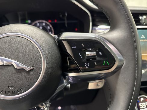 Used 2025 Jaguar F-PACE R-Dynamic S image 20