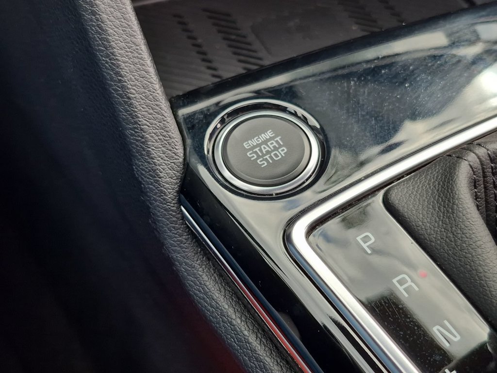 Used 2025 Kia Sportage SX FWD image 17