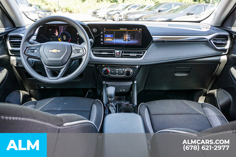 Used 2025 Chevrolet TrailBlazer LT FWD image 24