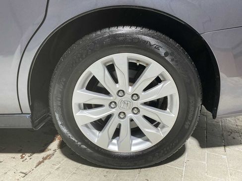 Used 2018 Honda Odyssey LX image 8