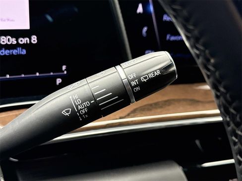 Certified 2024 Cadillac Escalade ESV Sport Platinum image 28