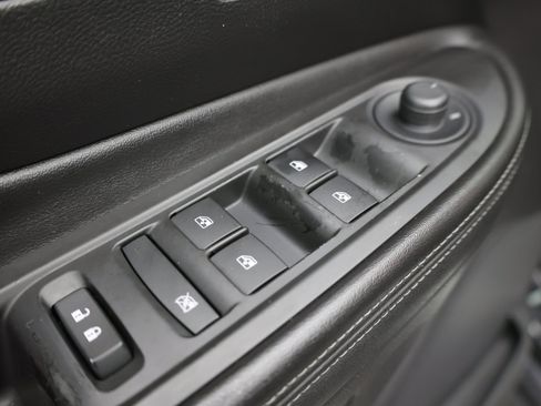 Used 2019 Buick Encore Preferred w/ LPO, Active Package FWD image 12