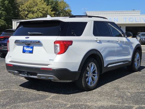 Used 2020 Ford Explorer XLT w/ Equipment Group 202A image 7