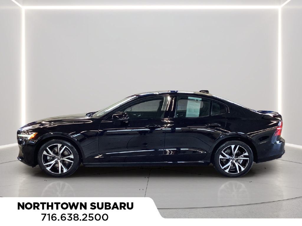 Used 2024 Volvo S60 B5 Plus FWD image 2