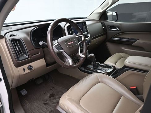 Used 2018 GMC Canyon SLT w/ Driver Alert Package image 19