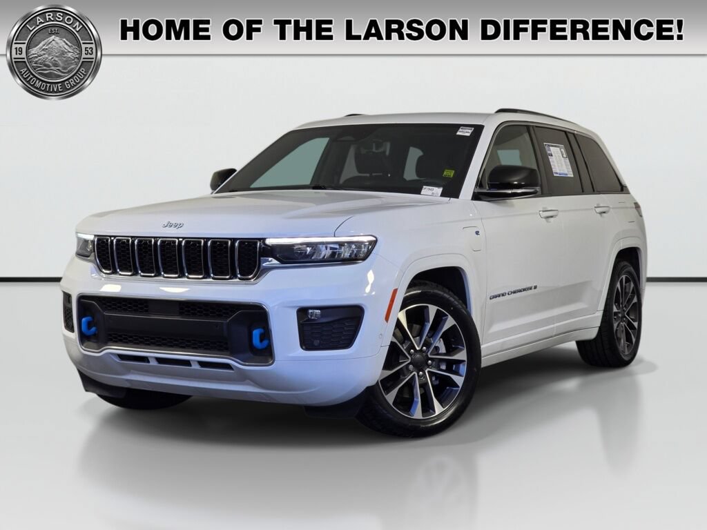 Used 2022 Jeep Grand Cherokee Overland w/ Luxury Tech Group IV AWD/4WD image 1