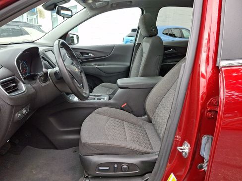 Certified 2024 Chevrolet Equinox LT AWD/4WD image 15