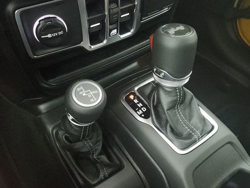 New 2026 Jeep Wrangler Unlimited Sahara AWD/4WD image 27