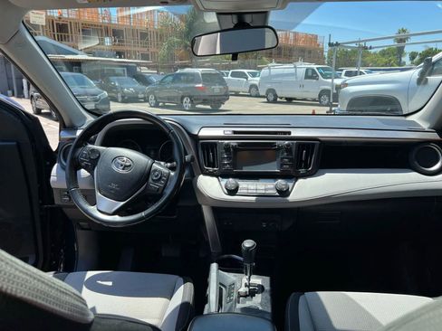 Used 2018 Toyota RAV4 XLE image 11