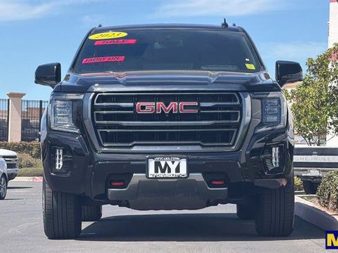 Used 2023 GMC Yukon XL AT4 w/ AT4 Premium Package AWD/4WD image 9